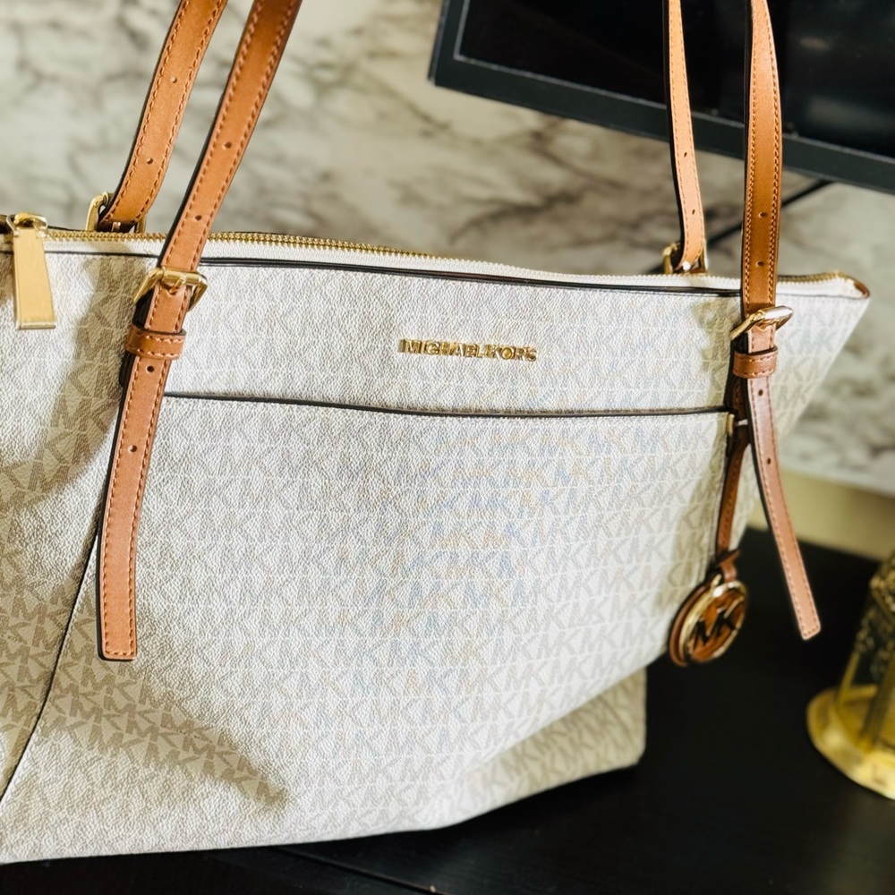 Michael Kors Cream and Tan Women's Bag